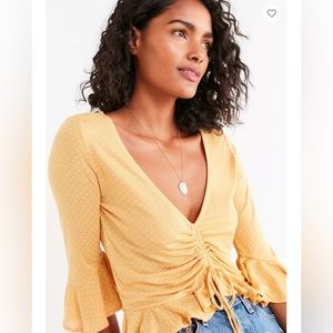 URBAN OUTFITTERS • Myra Top Cinch S